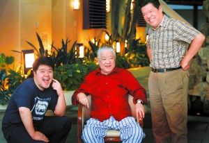 李默然一家三口都从事戏剧