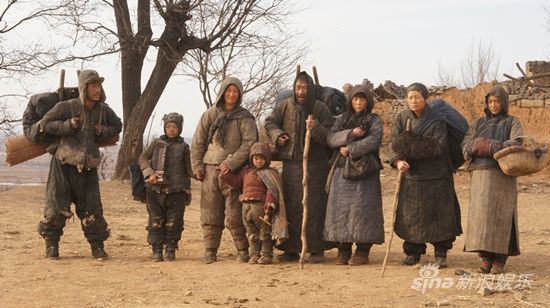 《一九四二》逃荒难民剧照