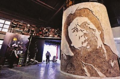 布展中的成龙电影艺术馆 记者 陈意俊 摄