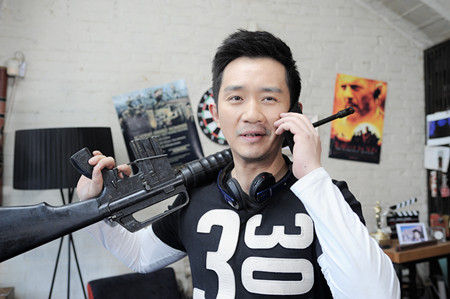 《疯狂的导演》高天导演范十足