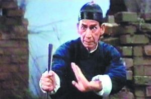 关德兴是第一代黄飞鸿扮演者