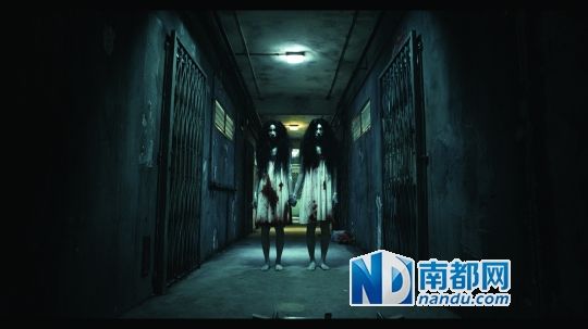 日本恐怖片元素与港式僵尸片混搭。