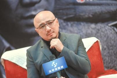 徐峥昨日成都吆喝《无人区》。