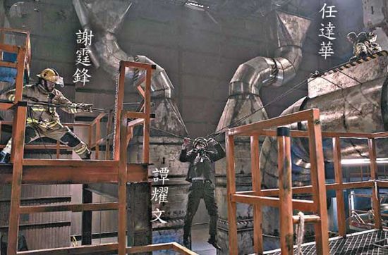 谢霆锋高空救谭耀文