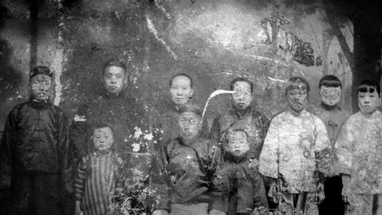 影片取材自沈姓大户家族的“灵异家书”惨剧