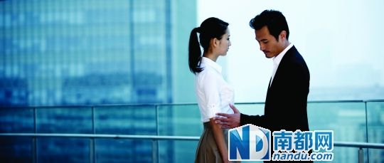 佟丽娅的“前男友”就是劈腿男