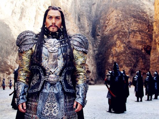 严屹宽《白发魔女传》剧照