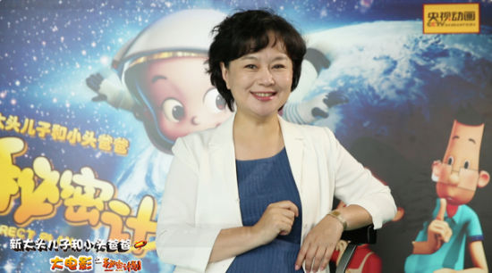 鞠萍姐姐饰演围裙妈妈