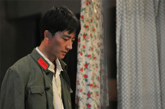 黄轩《蓝色骨头》表现亮眼获一致好评