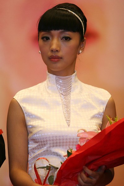 图文《青藏线》大会堂首映-主演刘小微