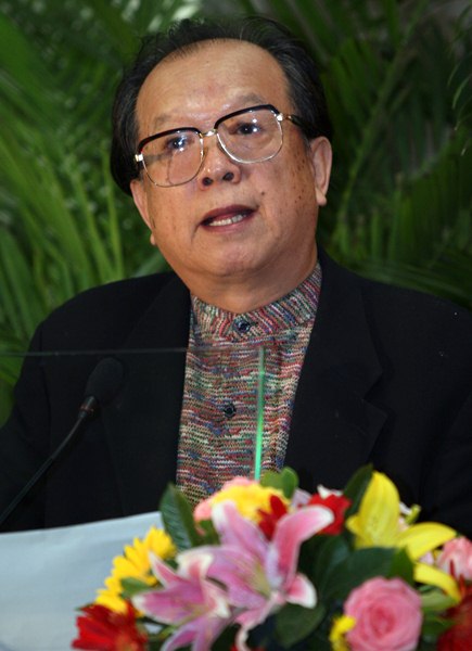 图文:金鸡奖公布提名名单--李前宽担任评委