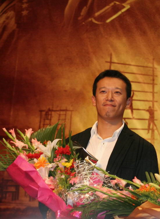 《我的左手》首映 郭昊伦马跃战友情深(组图)