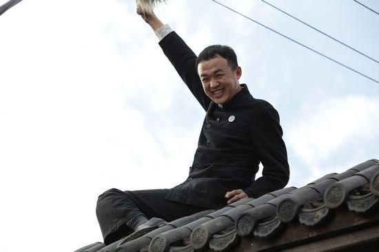 包贝尔《建党伟业》回归大学生本色(组图)