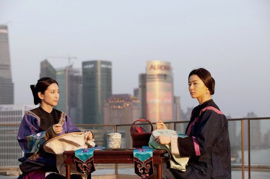 剧照 休-杰克曼与李冰冰剧照 《雪花秘扇》剧照 新浪娱乐讯 邓文迪人
