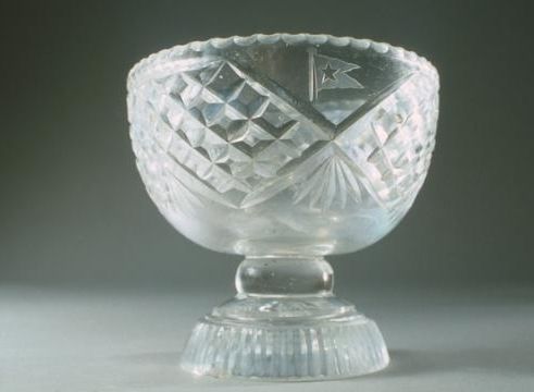 这一2000年发现的水晶碗，很有可能是一位头等舱客人所使用的