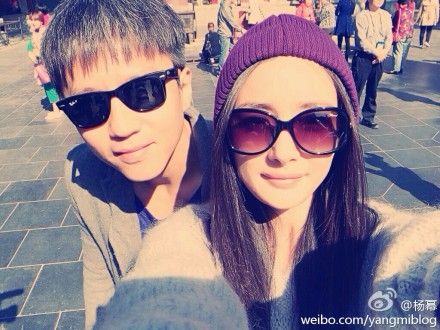 杨幂、邓超合影新片