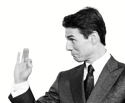 汤姆·克鲁斯在《刺杀希特勒》纽约首映礼上做鬼脸。图/CFP