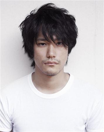 松山健一饰演渡边