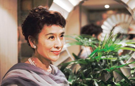 栗原小卷依旧魅力非凡