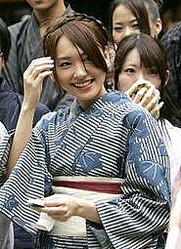 新垣结衣为电影 花水木 祈福获生田斗真称赞 手机新浪网