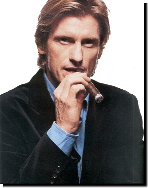 丹尼斯-李瑞加盟新版《蜘蛛侠》 演女主角之父