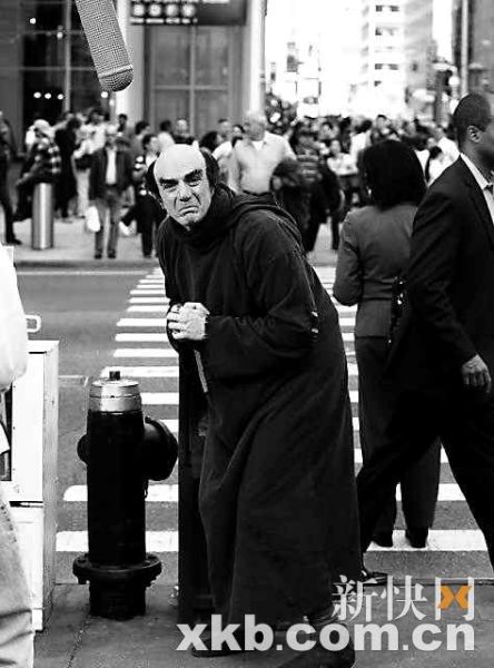 《蓝精灵》剧照