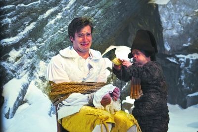 《白雪公主之魔镜魔镜》改由公主拯救王子，王子负责卖萌