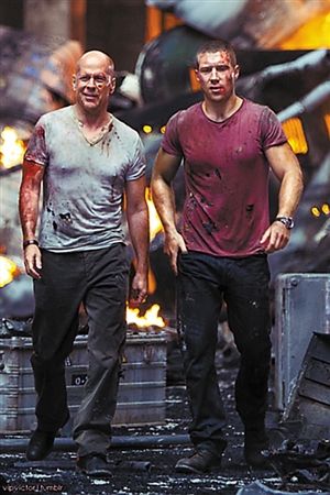 布鲁斯-威利斯上阵父子兵