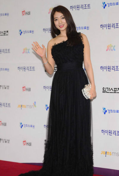 朴信惠获百想人气奖见面会将公开珍贵影像 手机新浪网