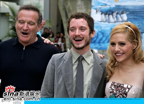 伊利亚·伍德受女影迷追捧