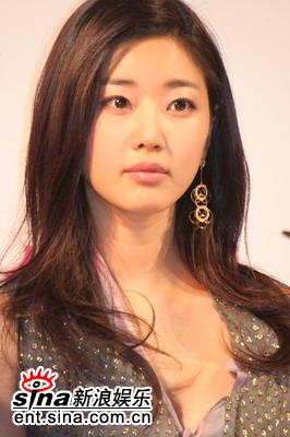 女主演金莎朗和男主演朴俊圭,夏石镇,夏东勋(歌手哈哈),以及导演金有