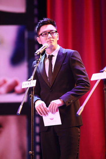 李东学上台讲话