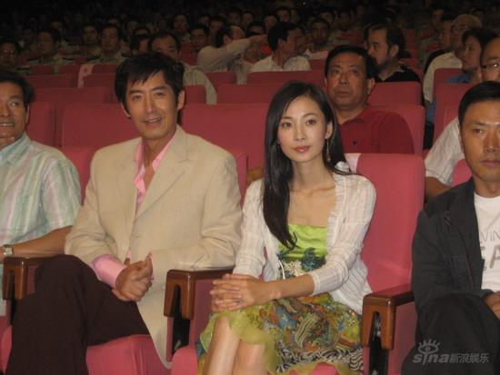 马跃徐筠在北京首映式上