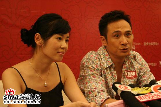 图文:《双食记》重庆开机--余男与吴镇宇