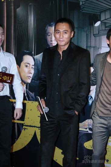 图文《天堂口》首映-刘烨帅气潇洒