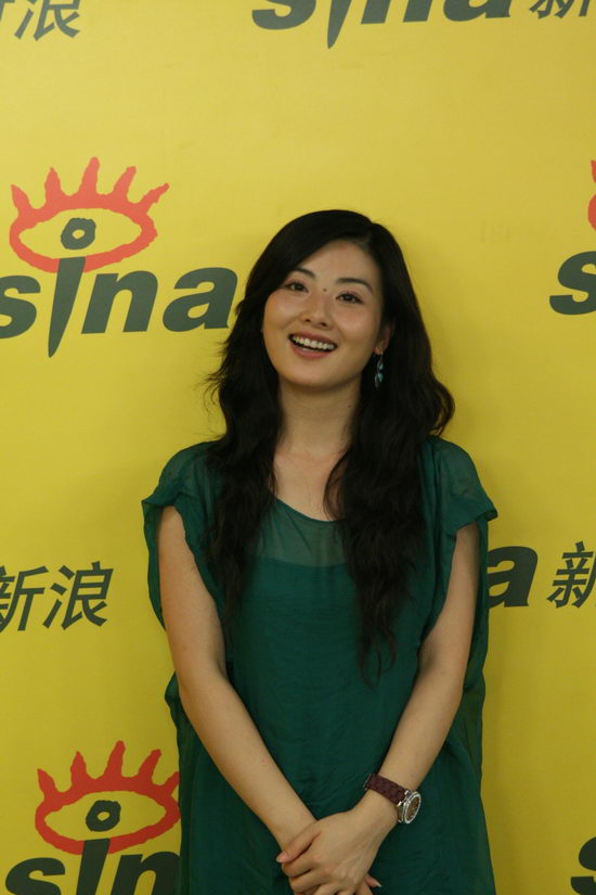 图文:《夜袭》主创聊天--贺丹丹心情大好