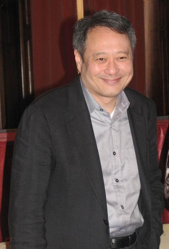 图文:《色,戒》接受专访--李安笑脸盈盈