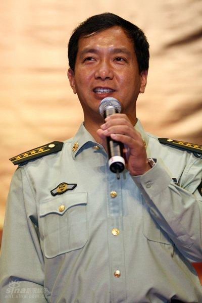 图文我的左手首映丁晓兵发言