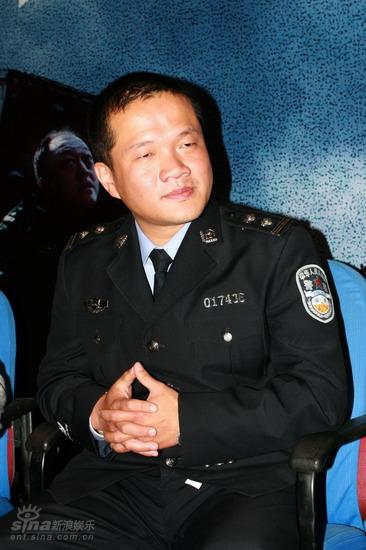 图文:《千钧一发》首场看片会--主演迟强_影音娱乐_新浪网
