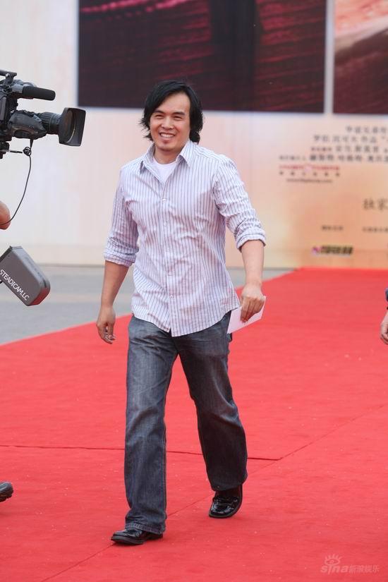 陈大明亮相红毯