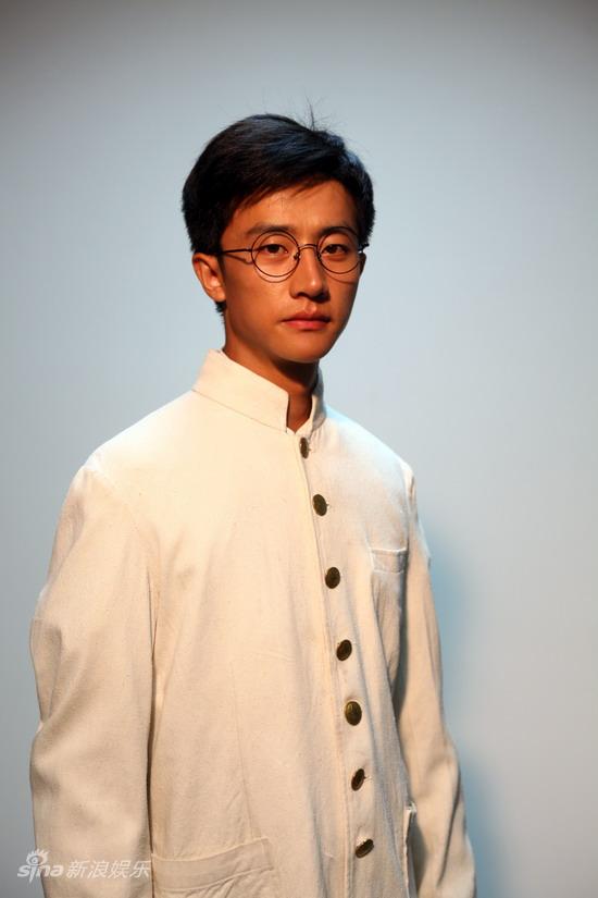 图文:《建党伟业》定妆照-黄轩饰演刘仁静