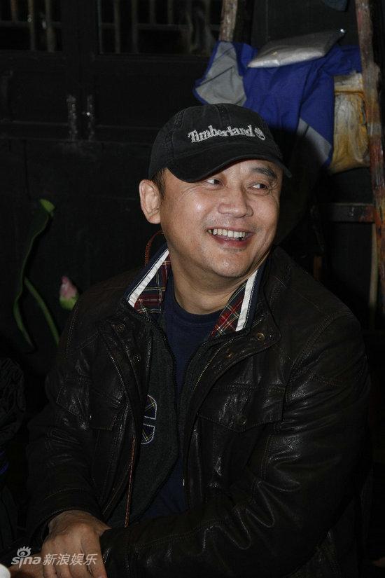 图文:百家宴-《武林外传》导演尚敬开怀大笑