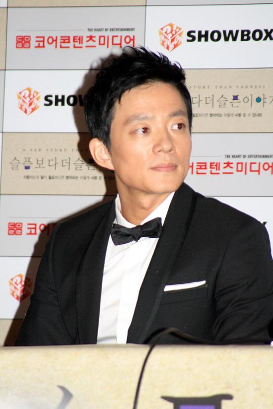 《比悲伤还要悲伤的故事》拍摄现场