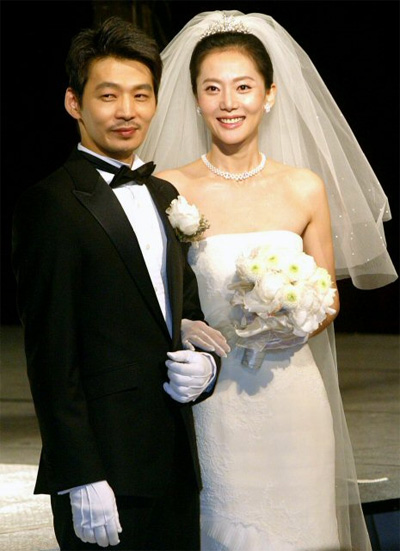 张东健廉晶雅情史回顾 青梅竹马难逃分手魔咒