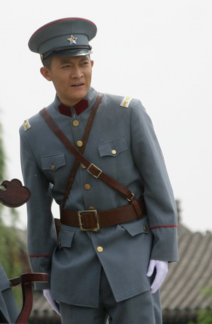 杨志刚《铁梨花》饰演张吉安