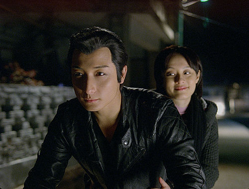 《机器侠》爱情全解码 机器人死机也要爱(图)