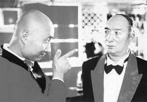 《爷儿俩开餐厅》中饰老奎