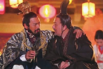 《铜雀台》中曹操(左)的塑造有失真实图TP