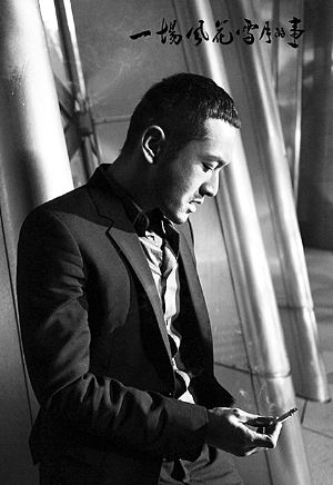 黄晓明饰演的薛宇在影片除了摆酷耍帅，对情节没有实质推展作用。