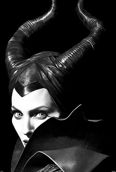 在《沉睡魔咒》中，女人不再需要男人拯救